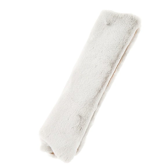 🌸SUMMER & ROSE - FAUX FUR RUG🌸 - Picture 4 of 4